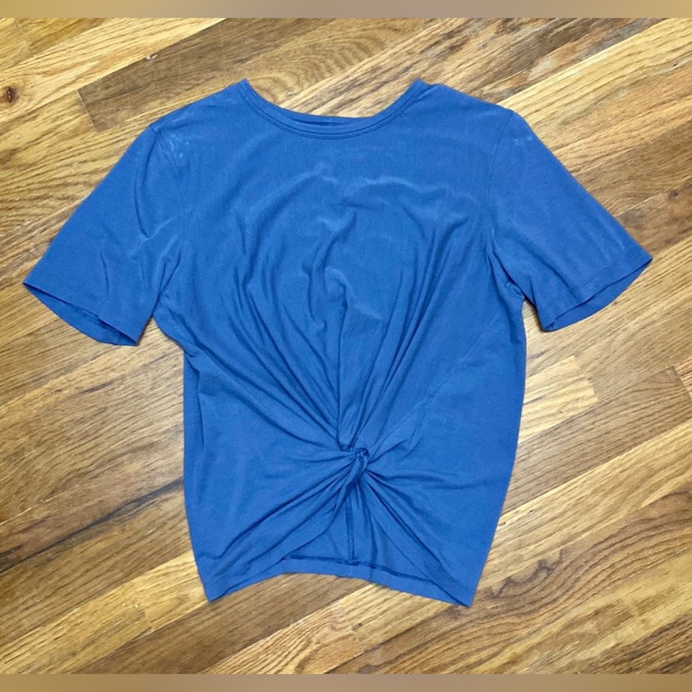 lululemon athletica Crescent T-Shirt - Water Drop Blue - Picture 2 of 4